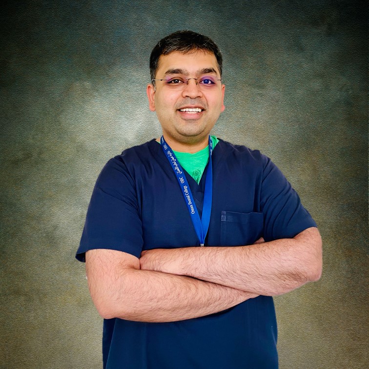 DR KARTHIK SHETTY